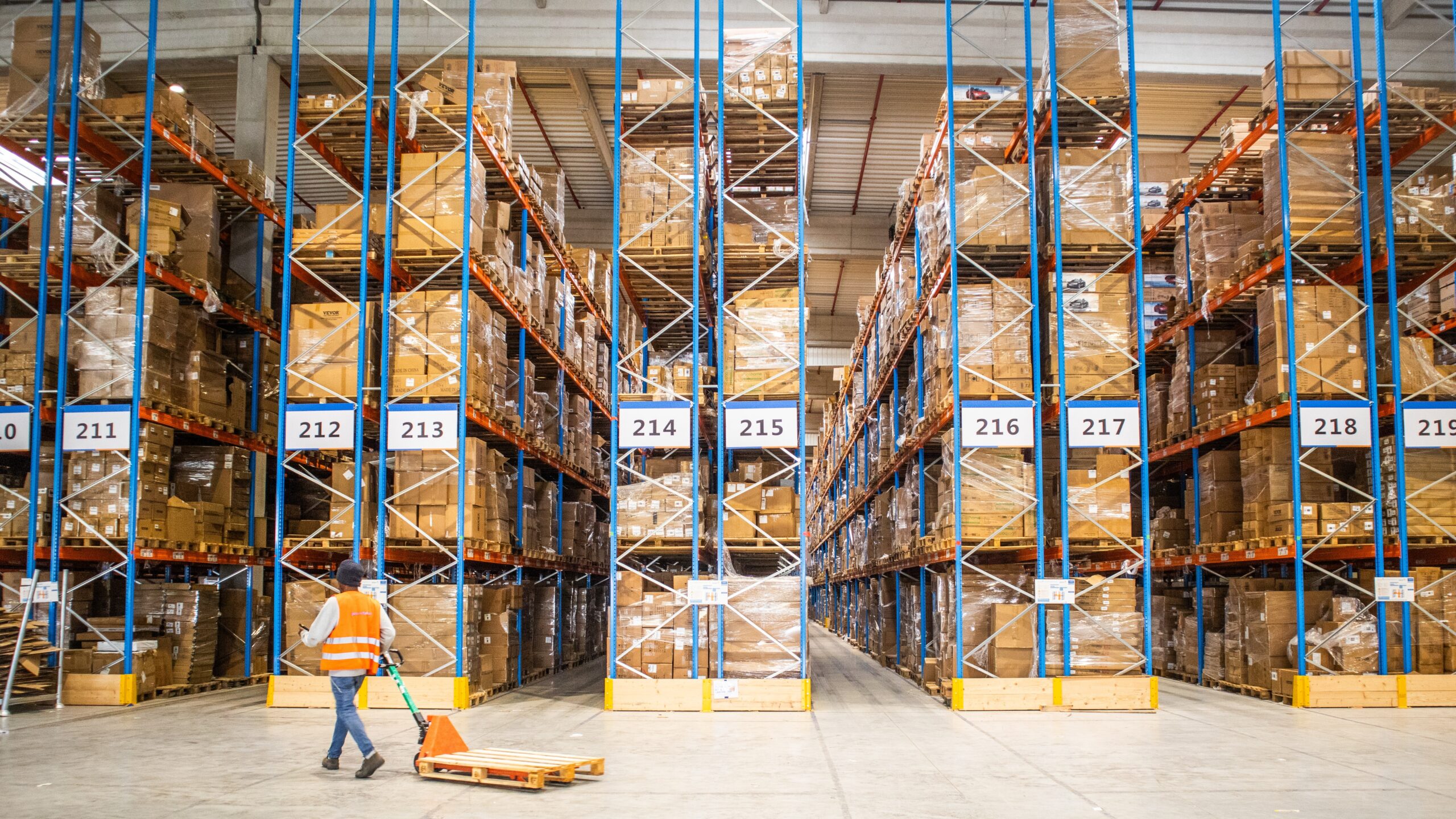 Smarter Inventory Management for Subscription Box Success