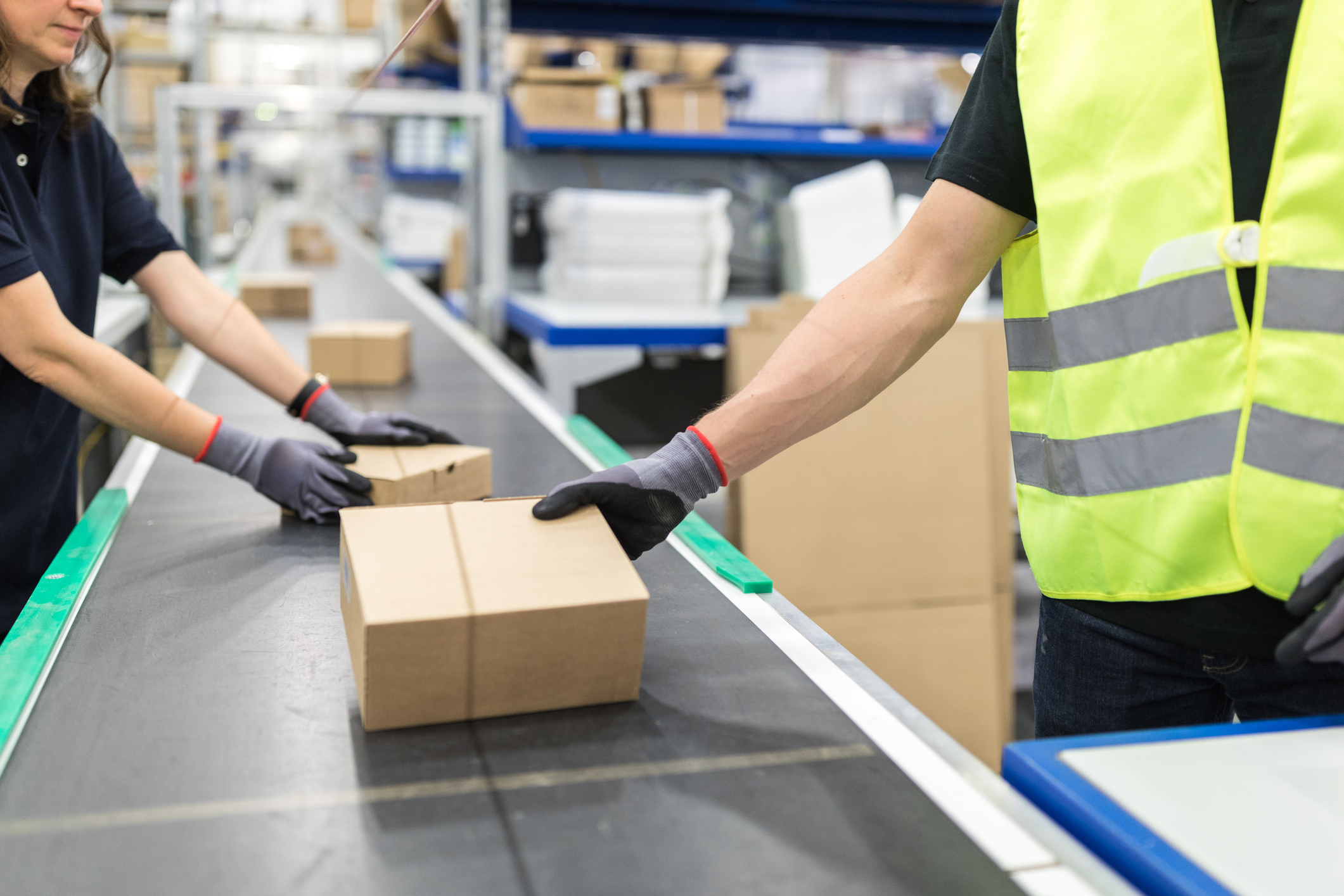 How to Optimize Your Fulfillment Strategy for Peak 2025